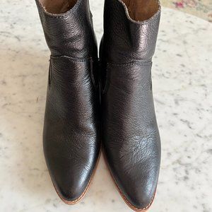 Sofft black western boots size 7.5
